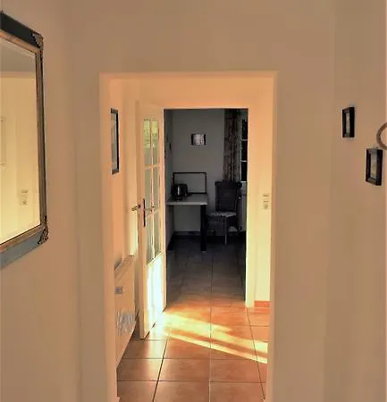 Terracotta Apartment *
